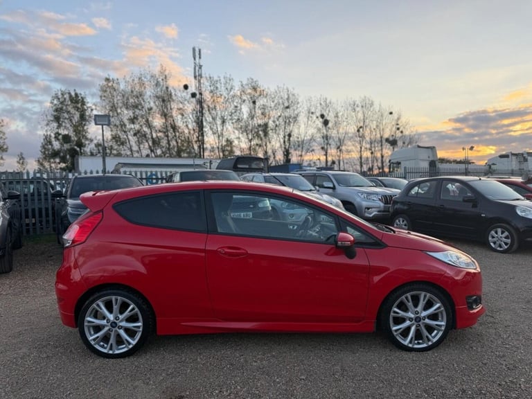 2014 Ford Fiesta 1.0T EcoBoost Zetec S Euro 5 (s/s) 3dr Hatchback Petrol Manual