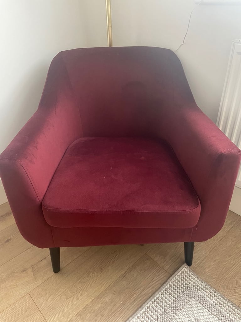 X2 Merlot coloured velvet tub chairs