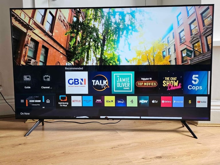 Samsung 55 inch 4K Crystal Ultra HD Smart HDR LED TV with Latest Apps