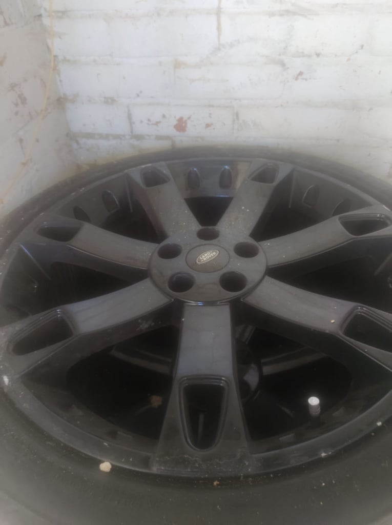 Land rover discovery 4 alloy wheels 