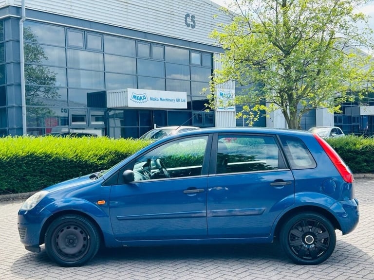 FORD FIESTA 1.25 STYLE HATCHBACK 5 DOOR PETROL MANUAL (142 G/KM, 74 BHP) - Image 2