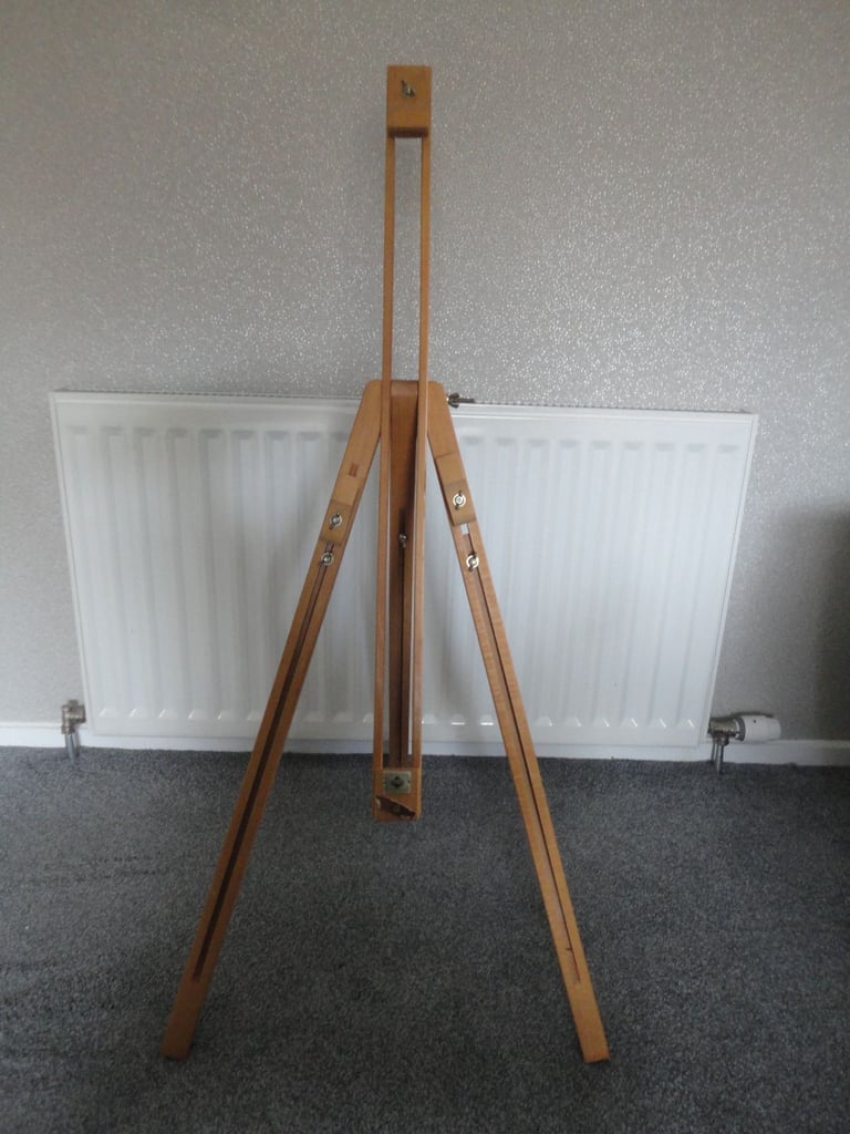 image for Vintage wooden Daler rowney folding portable artists easel 