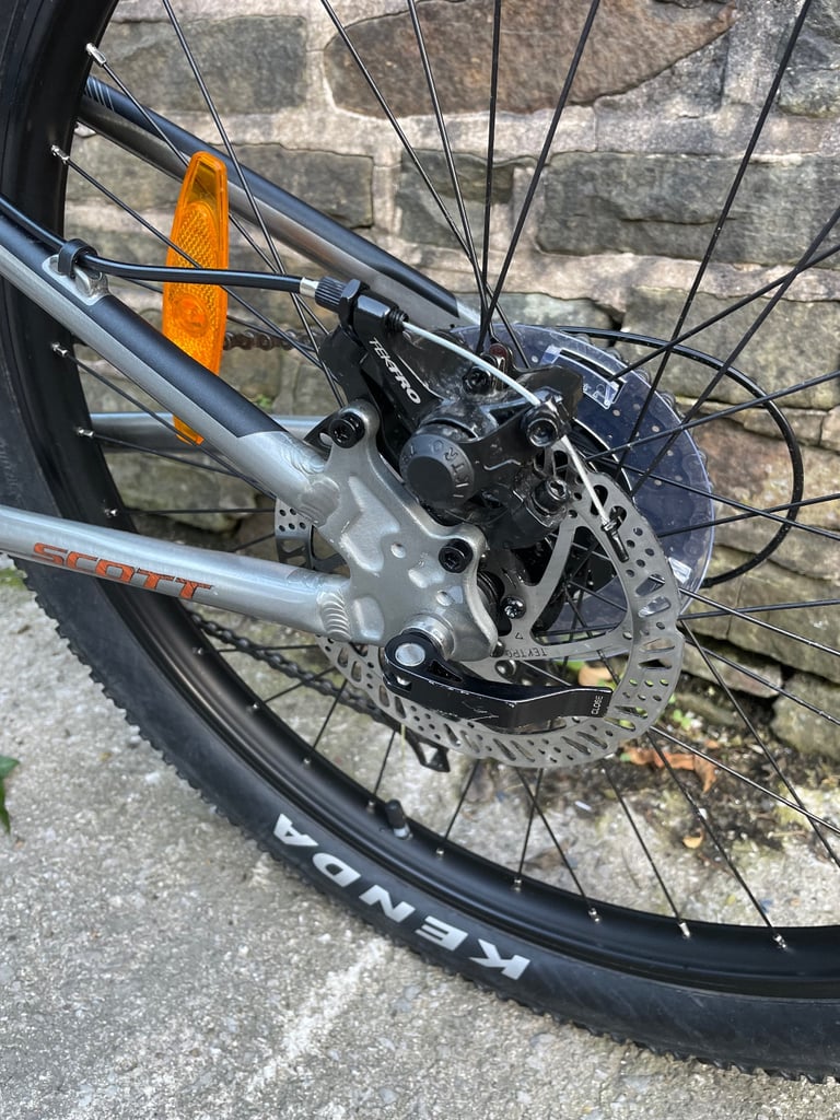 Premium brand ‘SCOTT’ Mountain Bike. For ages 8-11. Great condition. 