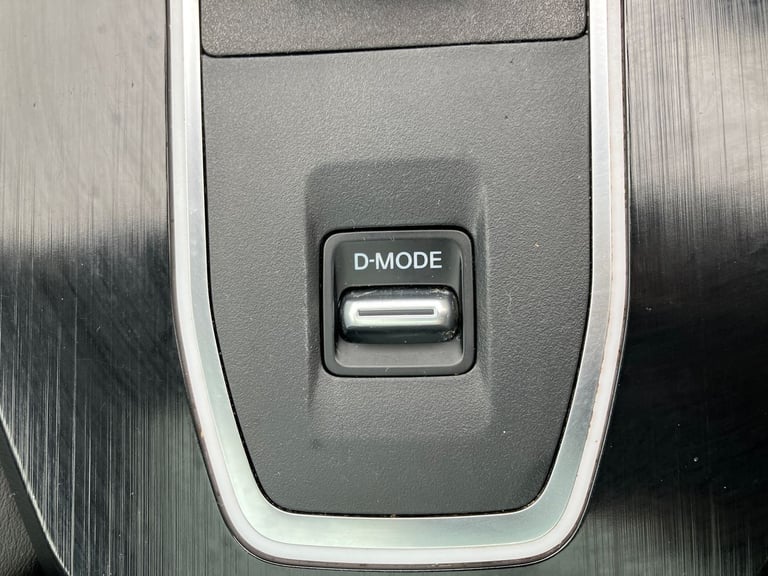 2021 Nissan Qashqai 1.3 DiG-T MH 158 N-Connecta 5dr Xtronic SUV PETROL Automatic