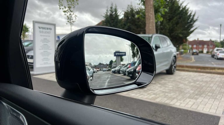 2025 Volvo XC60 2.0 T8 [455] PHEV Ultra Dark 5dr AWD Geartronic ESTATE PETROL/ELECTRIC Automatic