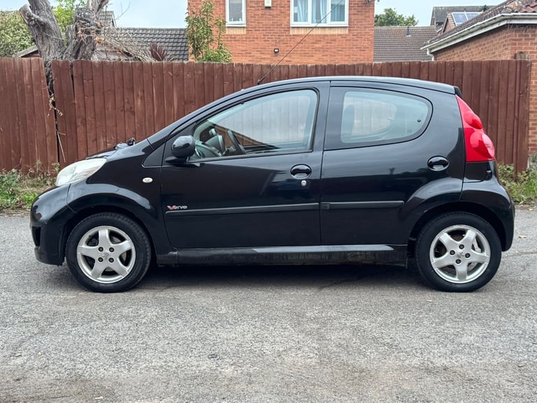 2009 Peugeot 107 1.0 Verve Hatchback 5 Door Petrol Manual £20 Road Tax Long Mot