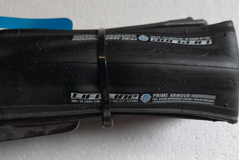 New 700c Road Bike Tyres 