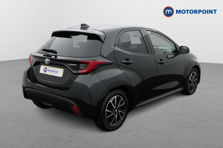 2022 Toyota Yaris 1.5 Hybrid Design 5dr CVT Hatchback Hybrid Automatic