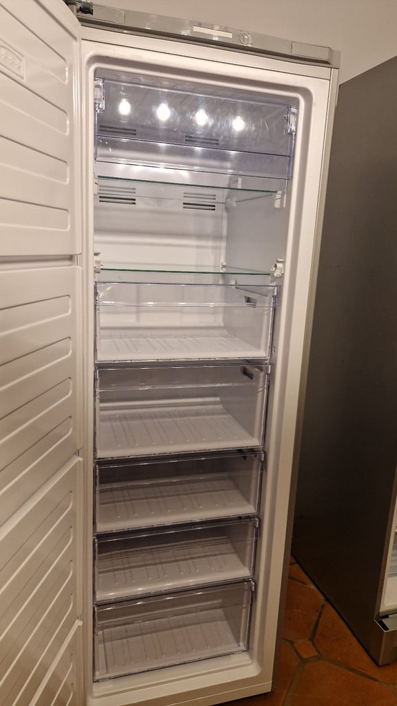 Beko tall freezer frost free