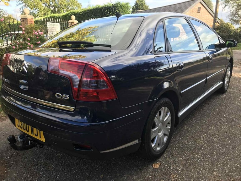 CITROEN C5 2.0 VTR 76,180 MILES FITTED WITH TOW BAR 8 MONTHS MOT SERVICE HISTORY CAM BELT REPLACED