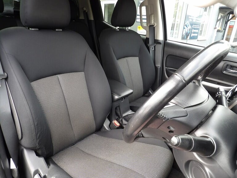 2020 Mitsubishi L200 Double Cab DI-D 150 Warrior 4WD PICK UP DIESEL Manual