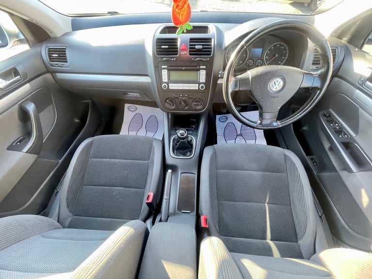 2008 Volkswagen Jetta 2.0 SE TDI PD 4dr SALOON Diesel Manual