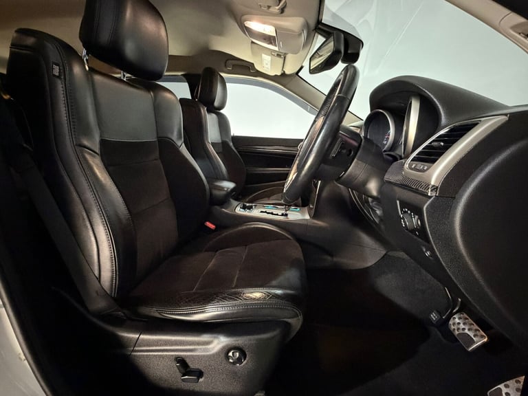 WHITE 2013 JEEP GRAND CHEROKEE S LIMITED CRD 3.0 DIESEL V6 AUTOMATIC 4WD 4X4 SUV