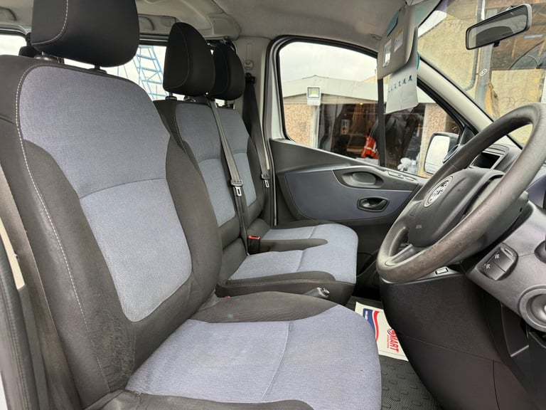 2016 Vauxhall Vivaro 2900 1.6CDTI 95PS ecoFLEX H1 Combi 9 Seat MPV Diesel Manual