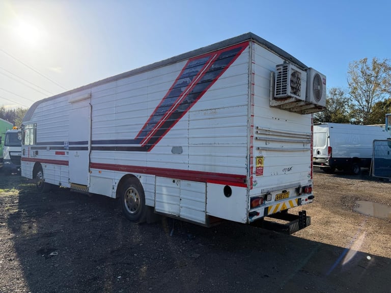 Ford 1984 MOBILE LIBRARY WARDROBE 12.5 ton box truck film unit events