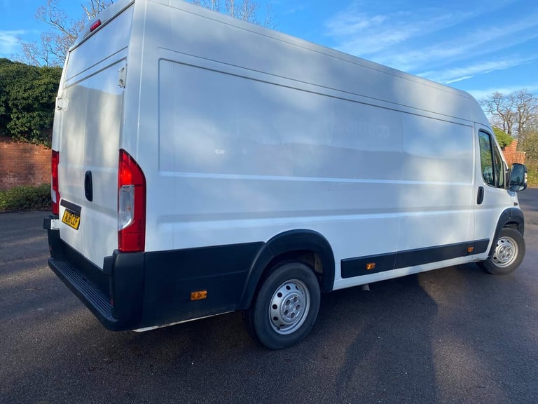 2018 Peugeot Boxer 2.0 BlueHDi 435 Professional L4 H2 Euro 6 5dr PANEL VAN Diesel Manual