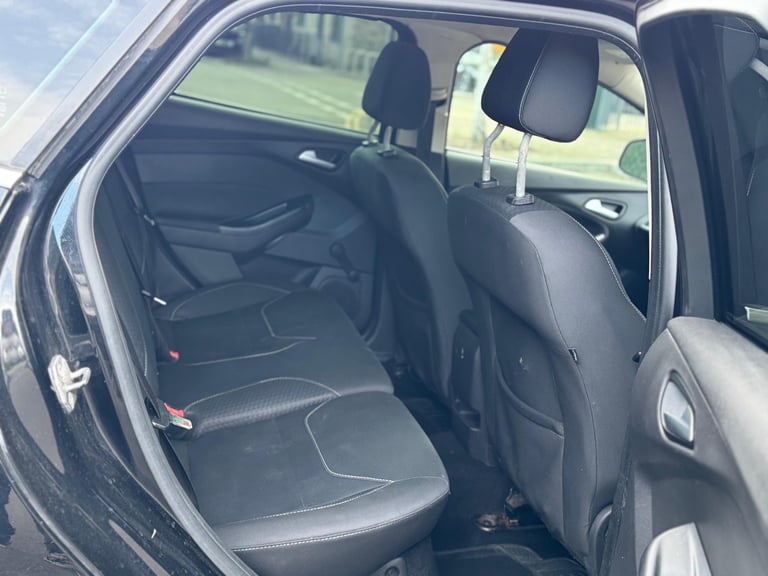Ford, FOCUS, Hatchback, 2015, Semi-Auto, 1596 (cc), 5 doors