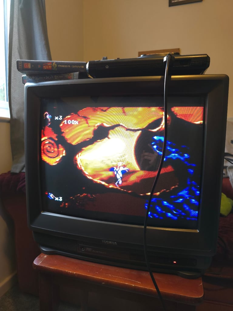 Toshiba 2102TB 21" CRT TV For Retro Gaming, great condition with remote
