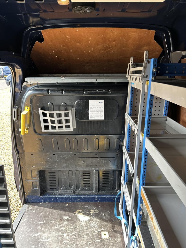 2013 Ford Transit 2.2 TDCi 350 Panel Van 3dr Diesel Manual FWD L2 H3 (209 g/km, 123 bhp) Panel Va...