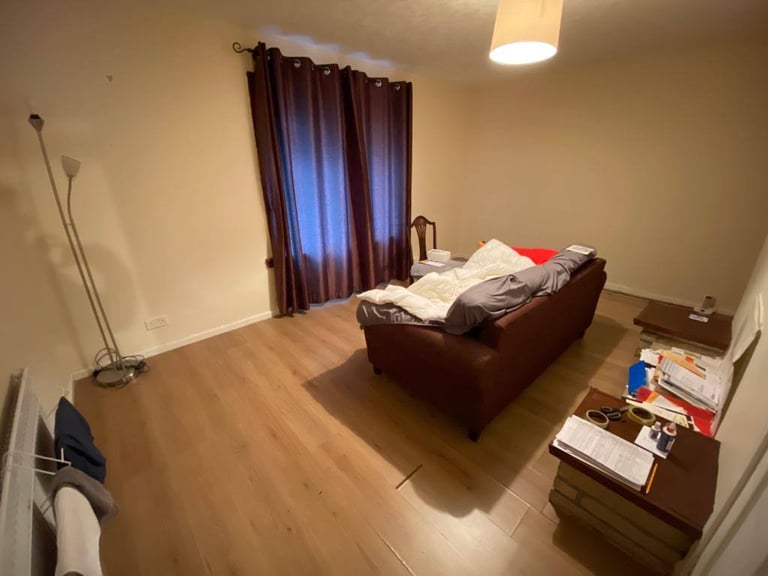 5 Madras Place Flat 0-1 Neilston G78 3PH  - Available Now