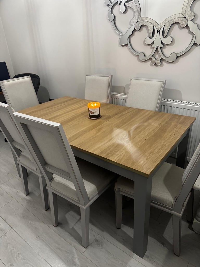 Dining Table with 6 x Chairs - Oak & Grey