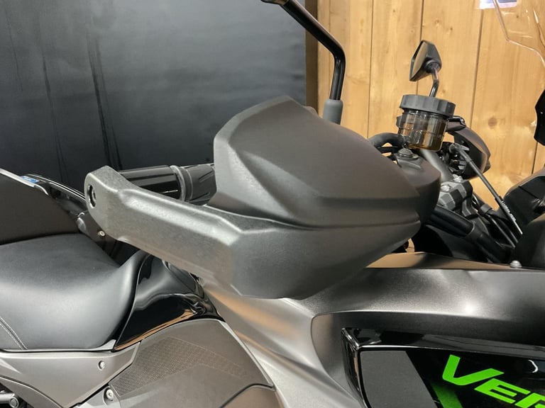 Kawasaki Versys 1100 2025 Brand New! Last 1! FREE TOURING KIT! FREE UK DELIVERY!