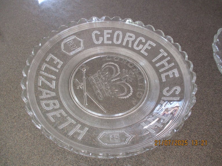 image for 2 Coronation plates     £28.00 pr ONO