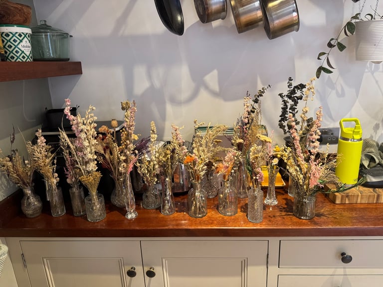 image for Bud vases with dried flowers