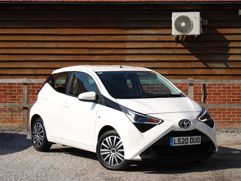 2020 Toyota AYGO 1.0 VVT-i X-Play 5dr x-shift HATCHBACK PETROL Automatic
