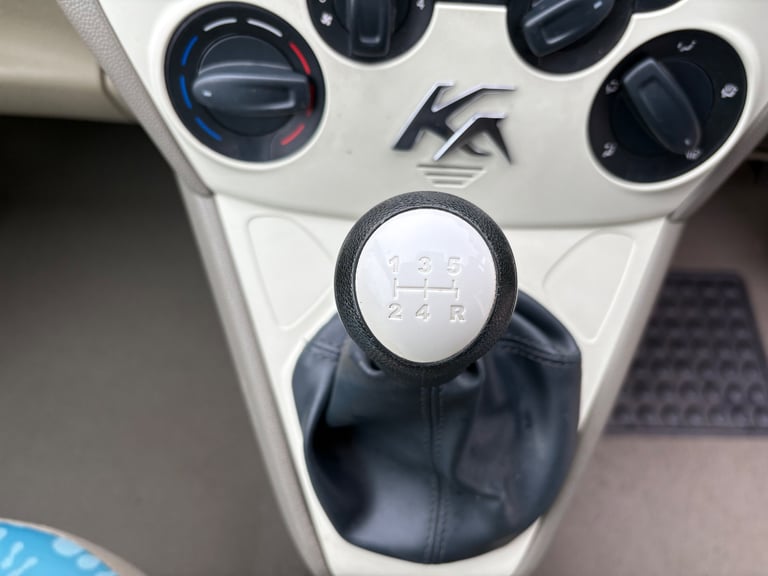 Ford, KA, Hatchback, 2009, Manual, 1242 (cc), 3 doors