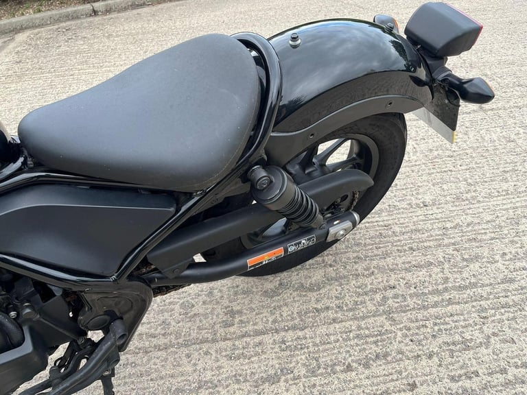 2017 17 HONDA CMX 500 A-X REBEL CMX500 CRUISER BOBBER 4k MILES ONLY NEW MOT