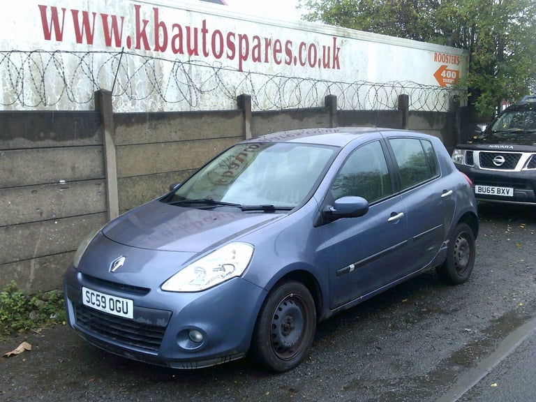 breaking for spares renault clio 2010 1.2 p