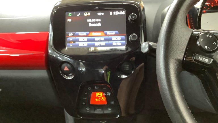 TOYOTA AYGO 1.0 VVT-i x-pression 2015