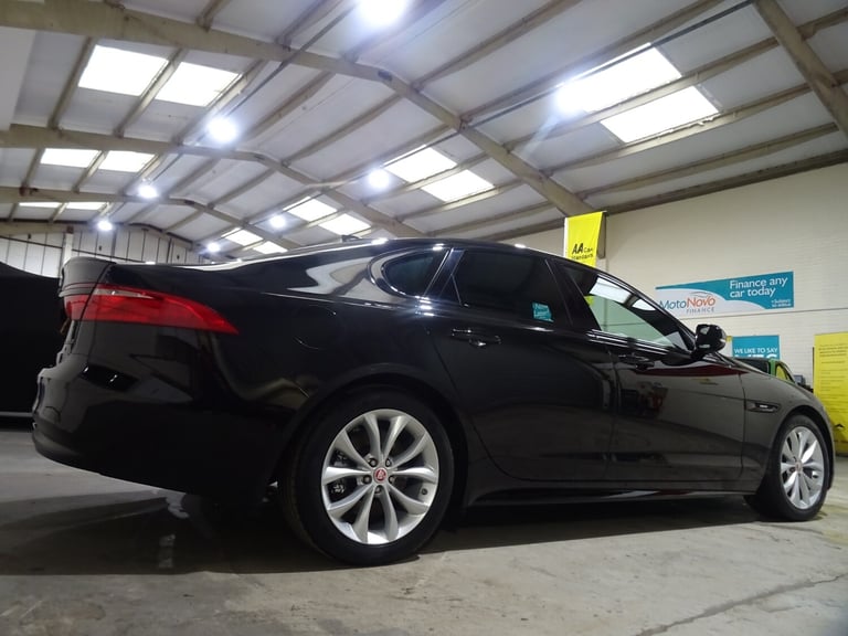 2015 Jaguar XF 2.0d [180] R-Sport 4dr Automatic **LOW MILEAGE*ONLY 15500 MILES FROM NEW** SALOON ...
