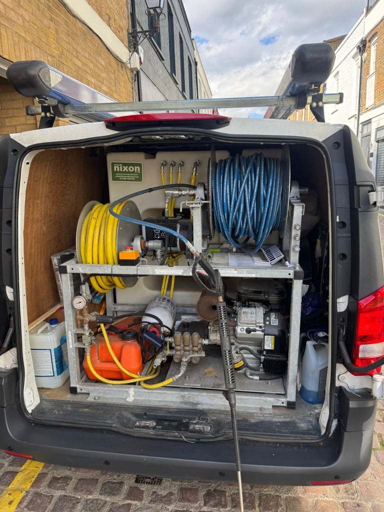 image for Van Pack Drain Jetter - 3625 PSI @33 LPM - 31 HP Petrol Engine