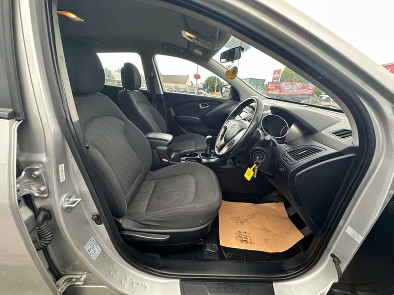 2013 63 HYUNDAI IX35 1.6 GDI STYLE SUV 5DR PETROL MANUAL EURO 5 (135 PS)