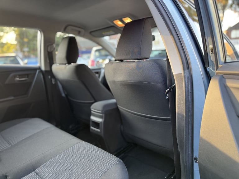 2014 Toyota Auris 1.6 V-Matic Icon Hatchback 5dr Petrol Manual Euro 5 (132 ps) Hatchback Petrol M...