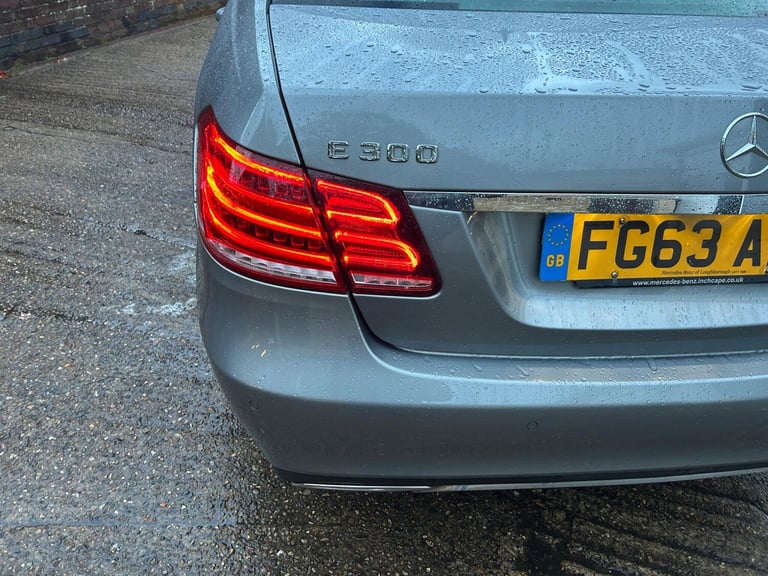 2013 Mercedes-Benz E Class E300 BlueTEC Hybrid SE 4dr 7G-Tronic SALOON DIESEL/ELECTRIC Automatic