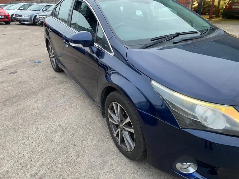 2012 Toyota Avensis 1.8 V-matic TR 4dr M-Drive S SALOON Petrol Automatic