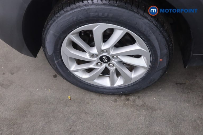 2017 Hyundai TUCSON 1.7 CRDi Blue Drive SE Nav 5dr 2WD SUV Diesel Manual
