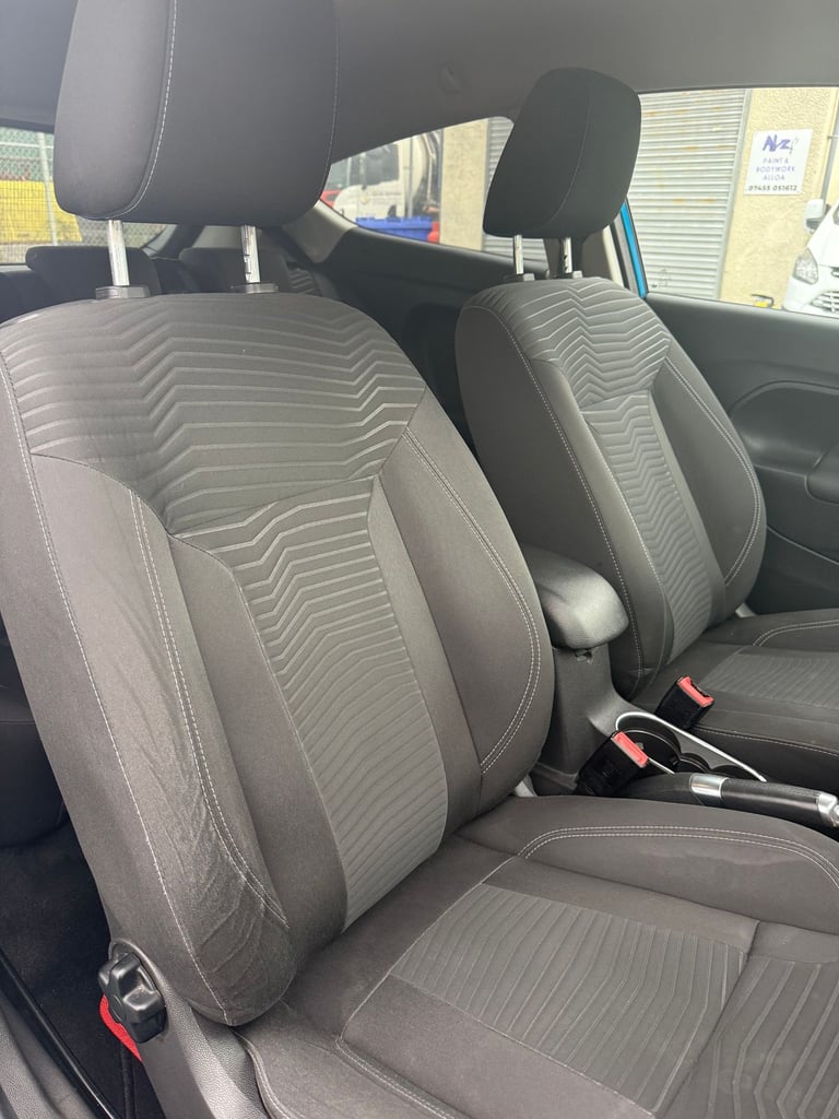 2013 Ford Fiesta 1.6 TDCi Titanium ECOnetic 3dr HATCHBACK DIESEL Manual