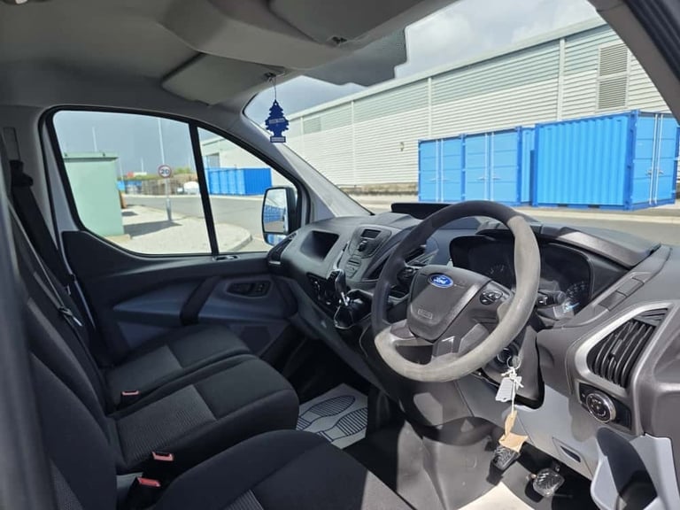 2015 Ford Transit Custom 2.2 TDCi 100ps Low Roof Van PANEL VAN Diesel Manual