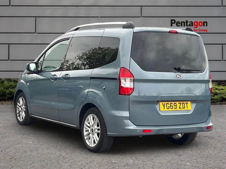  Ford Tourneo Courier 1.0 Ecoboost Titanium MPV 5dr Petrol Manual Euro 6 100 Ps