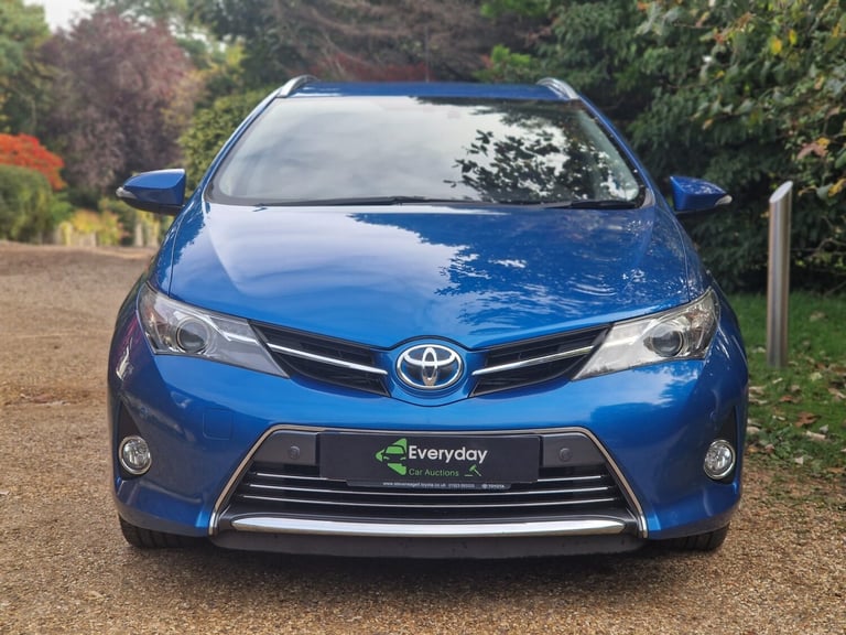 image for 2013 Toyota Auris 1.8 VVTi Hybrid Icon 5dr CVT Auto **ULEZ FREE** ESTATE Petrol/Electric Hybrid A...