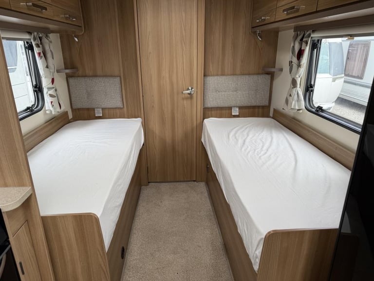2016 BAILEY PEGASUS RIMINI 4 Berth fixed single beds