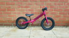 Islabike Rothan 12 balance bike
- dark pink