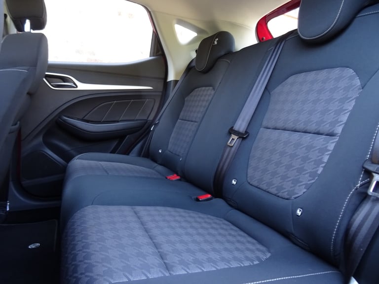 2020 MG MG ZS 1.0T GDi Excite 5dr DCT Automatic **LOW MILEAGE*ONLY 24000 MILES FROM NEW** HATCHBA...