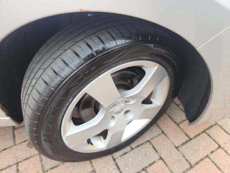 PEUGEOT 207 AUTOMATIC 1.6LT PETROL ULEZ COMPLIANT VERY CLEAN CAR BARGAIN