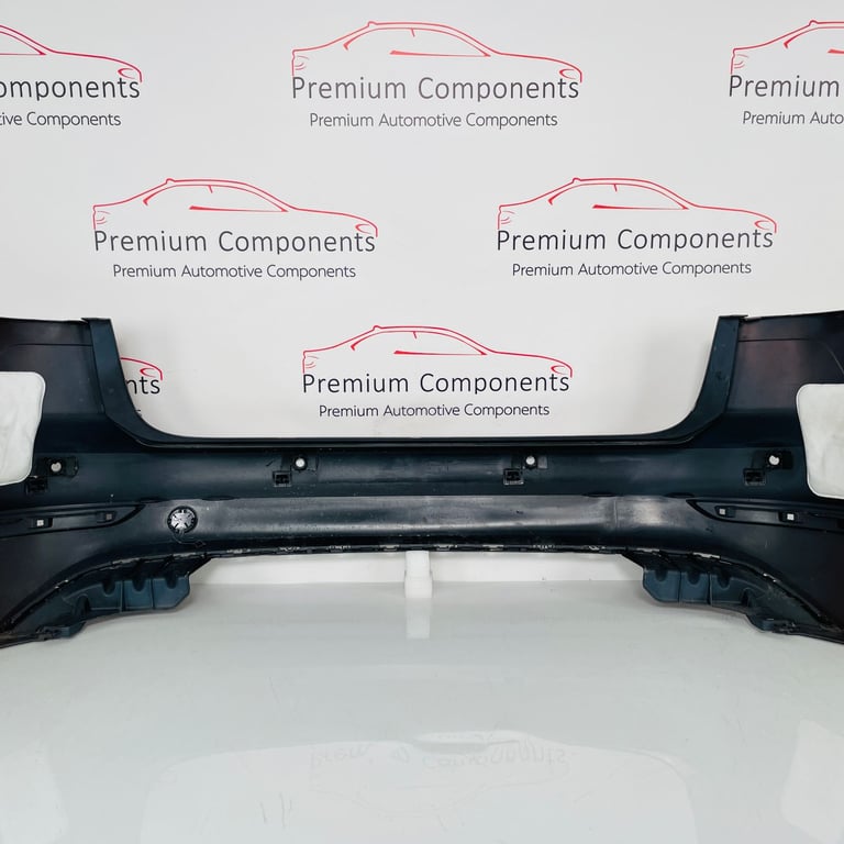 VW Golf Sv Sportsvan Rear Bumper Genuine Red -no Reapairs - 2017 - 2021 [ak40]