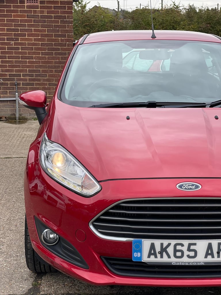 FORD FIESTA 1.0 T EcoBoost Zetec 2015